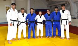 Ortaokulda başladıkları judoyu, üniversite hayatlarına taşıdılar