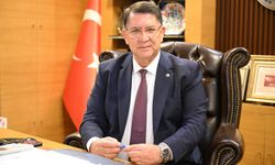 Adlıhan Dere: “Annelerimiz, hayatımızın ilk öğretmenidir"