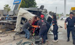 Akaryakıt istasyonuna daldı, ortalık savaş alanına döndü