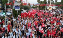 Alanya’da 19 Mayıs fener alayı ve Gökhan Özen konseriyle sonlandı