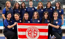 Antalyaspor Büyük Kadınlar Sutopu’nda 6. oldu