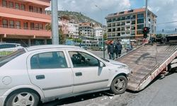 Aydınlatma direğine çarparak durabildi
