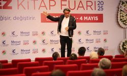 Barbaros Şansal Kepez Kitap Fuarı’nda