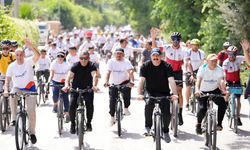 Başkan Kotan Konyaaltı halkı ile bisiklet sürdü