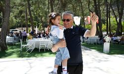 Başkan Topaloğlu, belediye personeline yemek verdi