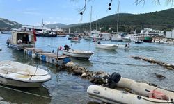 Bodrum'da izinsiz bağlanan tekneler kaldırıldı, deniz dibinden 40 ton atık çıktı
