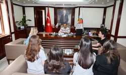 Hayallerindeki şehirleri yapay zekayla çiziyorlar