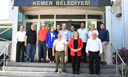 Kemer Belediye Başkanı Necati Topaloğlu muhtarların fikrilerini dinledi