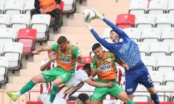 Antalyaspor futbolcusu Kenan Piric ihbar gönderdiği parayı aldı