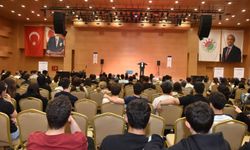 Kepez Belediyesi’nden Gri Koç ile sınav taktikleri semineri