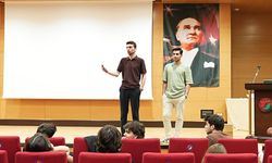 Kepezli gençlerin münazarası büyüklere taş çıkardı
