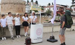 Küçük rehberler, turizm şehri Antalya'yı tanıtıyor