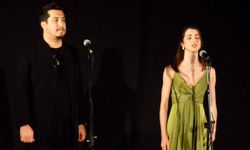 Müze bahçesinde opera şarkıları yankılandı