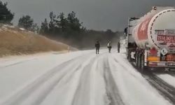 Mersin’de Mayıs ayında dolu şoku... Karayolu trafiğe kapandı