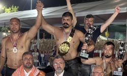 Serik Yağlı Güreşleri finalinde kader ortakları karşılaştı. Final yapan Ali Gürbüz ile Cengizhan Şimşek’in ilginç hikayesi…