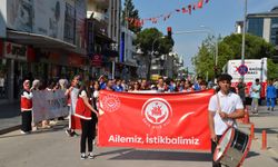 Serik'te Gençlik Yürüyüşü