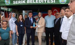 Serik'te halk eğitim merkezinin sergisi kapılarını açtı