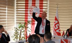 Antalyaspor Vakfı, Gencer’le devam dedi