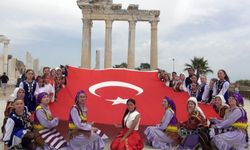 Yerleşik yabancılar 19 Mayıs coşkusunu paylaştı