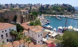 Antalya’da yaz coşkusu… Tekne turları sezonu açtı