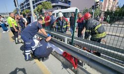 Aydın’da yaya geçidinde motosiklete servis aracı çarptı
