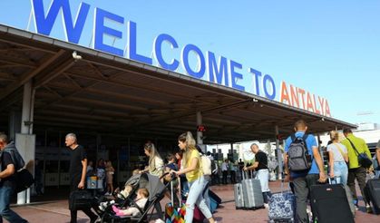 Ruslar Antalya’dan kaçmaya başladı… Antalya’da Rus depremi