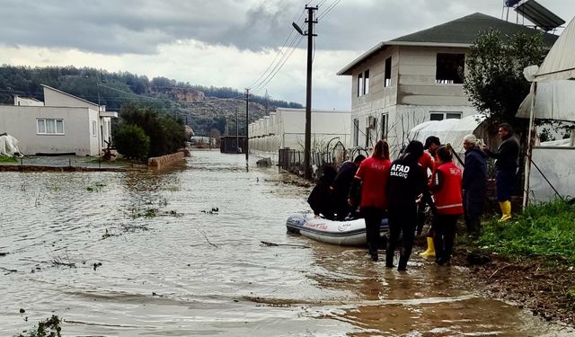 Antalya’yı sel vurdu, felaketin bilançosu ağır oldu; O alanlara gitmek bile imkansız