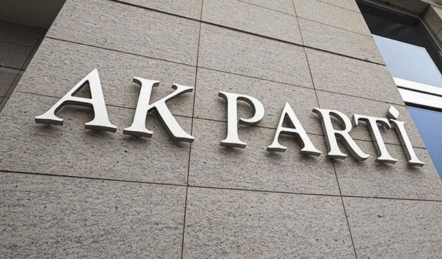 Akseki’de AK Partili iki belediye meclis üyesi istifa etti