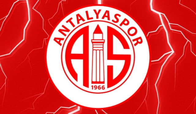 Antalyaspor’da neler oluyor? Antalyaspor’dan yalanlama geldi