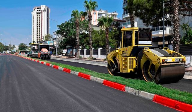 Antalya’nın o caddesi tamamen yenilendi… Muratpaşa Belediyesi hizmete açıyor