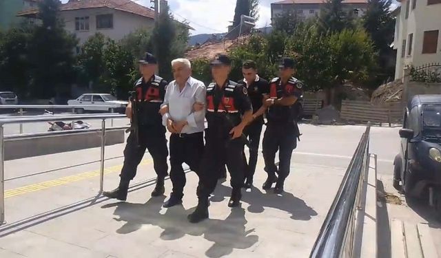 Burdur’da tefecilere operasyon… Baba oğul tutuklandı
