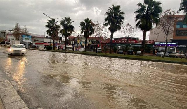 Antalya valiliğinden yağış uyarısı…. Antalya’ya şiddetli yağış geliyor