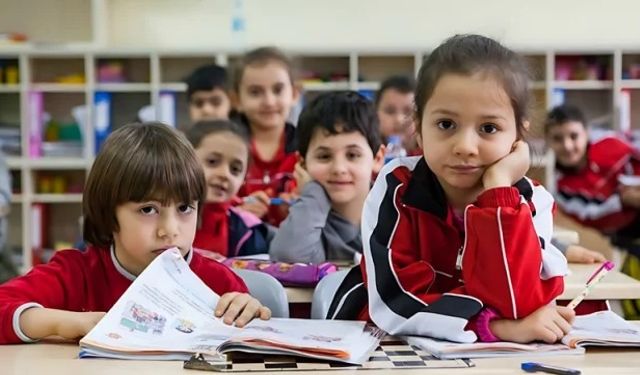 MEB’den Öğrencileri Üzecek Yeni Düzenleme, Ortak Sınavlar Artıyor! Detaylar ve Tarihler Açıklandı