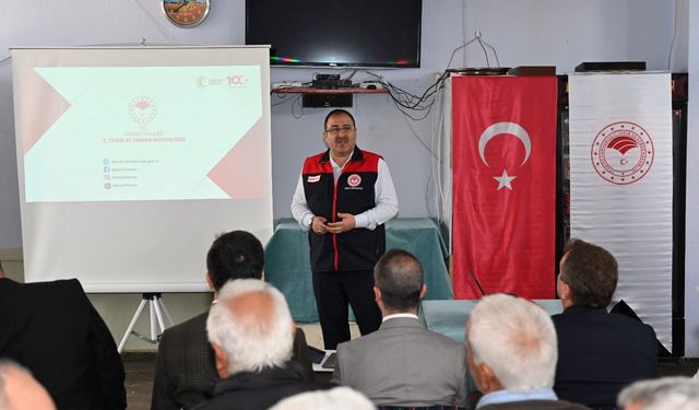 Denizli’de eş zamanlı çiftçi bilgilendirme toplantısı gerçekleştirildi