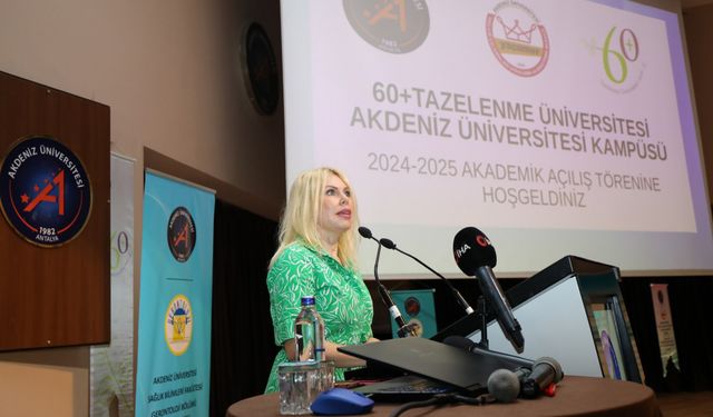 Tazelenme Üniversitesi’nin açılışı gerçekleşti, öğrenciler ders başı yaptı