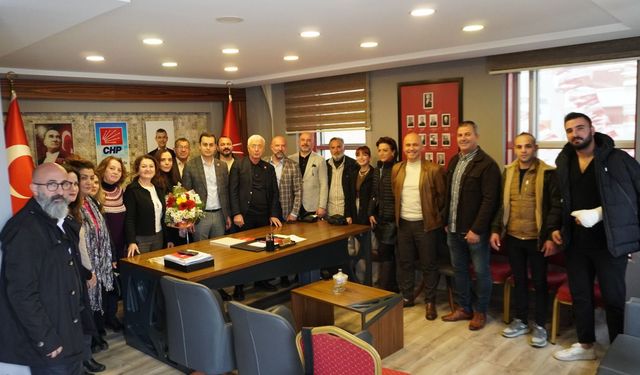 İYİ Parti’den ayrılan 23 kişi CHP’ye geçti