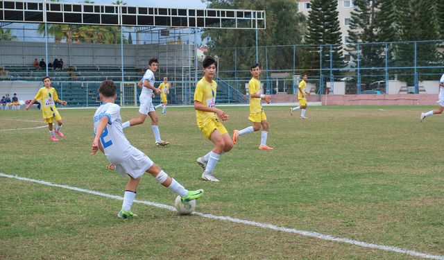 Kemer Belediye Merkez Spor'a Buca’dan bir puan geldi