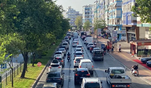 Ulaştırma Bakanı Uraloğlu duyurdu! Antalya’nın şehir içi trafiği çözüm geliyor