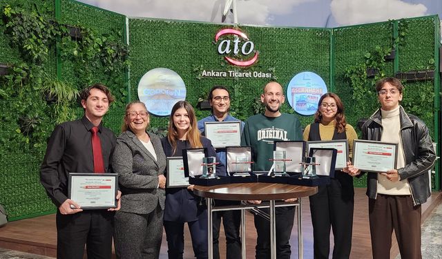 Akdeniz Üniversitesi İletişim Fakültesi öğrencilerine 4 ödül