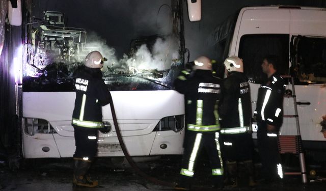 Oto tamir dükkanındaki yangında yaşamını yitirdi