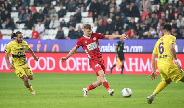 Antalyaspor Eyüpspor’a karşı bozguna uğradı: 1-4