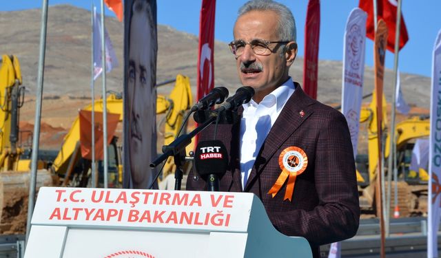 Bakan Uraloğlu, 'Korkuteli-Elmalı Yolu Açılış Töreni'nde konuştu