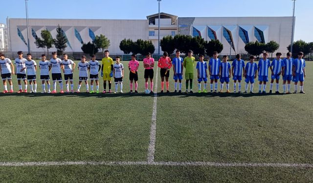 Kemer Belediye Spor Kartalspor’u 1-0 mağlup etti.