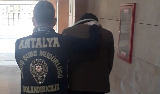 Kendisini MİT görevlisi olarak tanıtan dolandırıcıdan yarım milyonluk vurgun