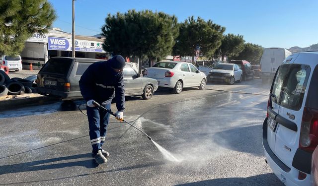 Kuşadası Sanayi Sitesi'nde temizlik mesaisi