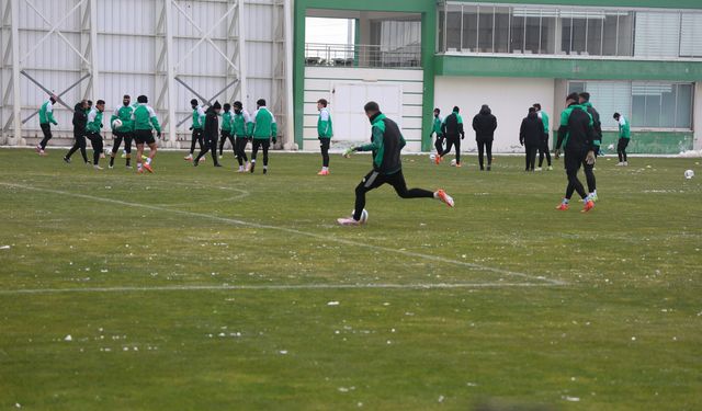 Recep Uçar; “Önce iyi savunma, sonrasında iyi hücum yapıp kazanmak istiyoruz”