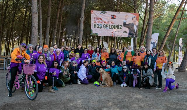 Mersin'de bisikletli kadınlar 'pedalları çeviriyoruz' etkinliğinde buluştu