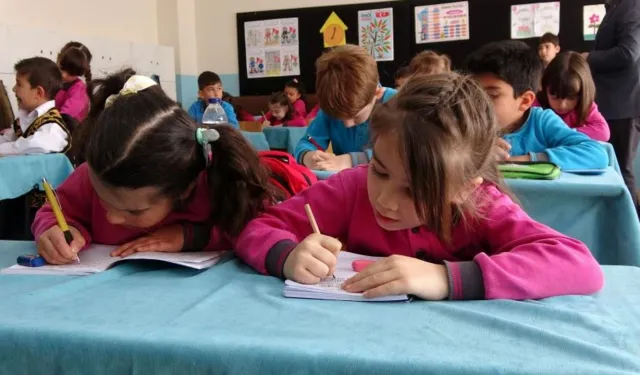 MEB’in eğitime zarar veren politikasına sert tepki… Uyarılar dikkate alınmıyor
