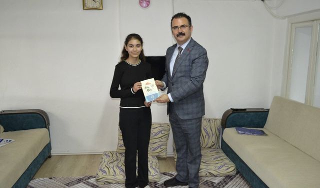 Kaymakam Ateş, öğrencilerin misafiri oldu