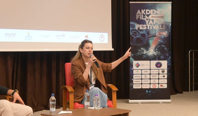 İpek Tuzcuoğlu dizi sektörünü yerden yere vurdu